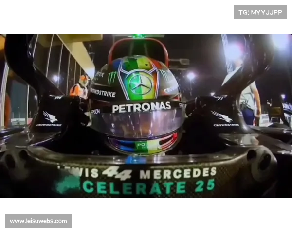 阿布扎比收官战：维斯塔潘夺冠，拉塞尔积分榜逆转加冕世界冠军